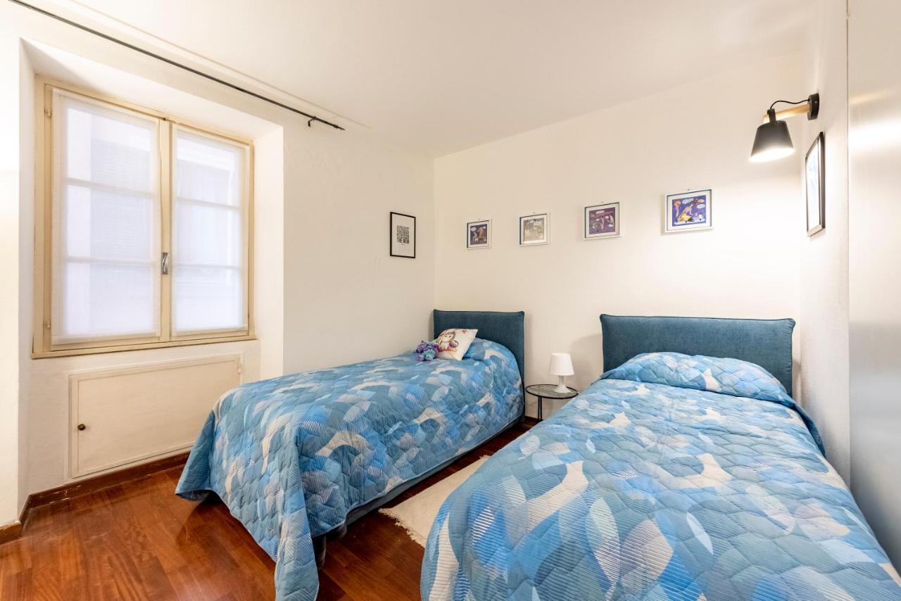 Apartamento Cavour 9 2b 2b 100mq With Private Garage, In Center Of Rapallo, Wifi, Air Conditioned