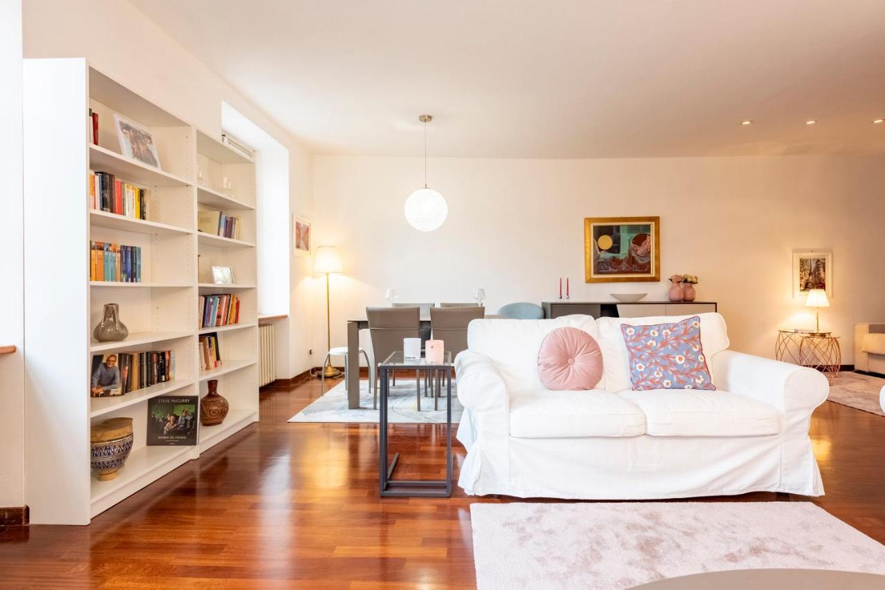 Cavour 9 2b 2b 100mq With Private Garage, In Center Of Rapallo, Wifi, Air Conditioned