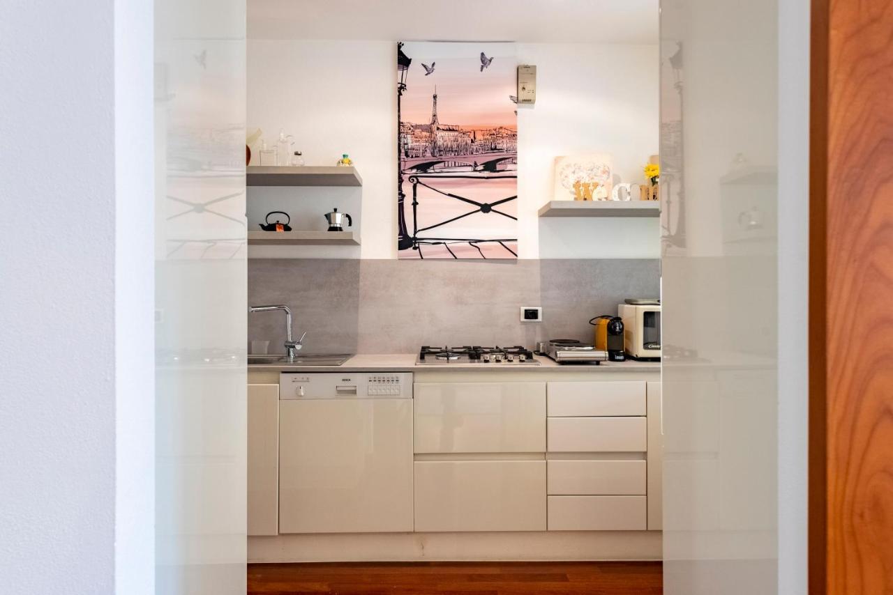 Cavour 9 2b 2b 100mq With Private Garage, In Center Of Rapallo, Wifi, Air Conditioned * Rapallo